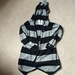 Hoodie jacket for girls from Guess. EUC.